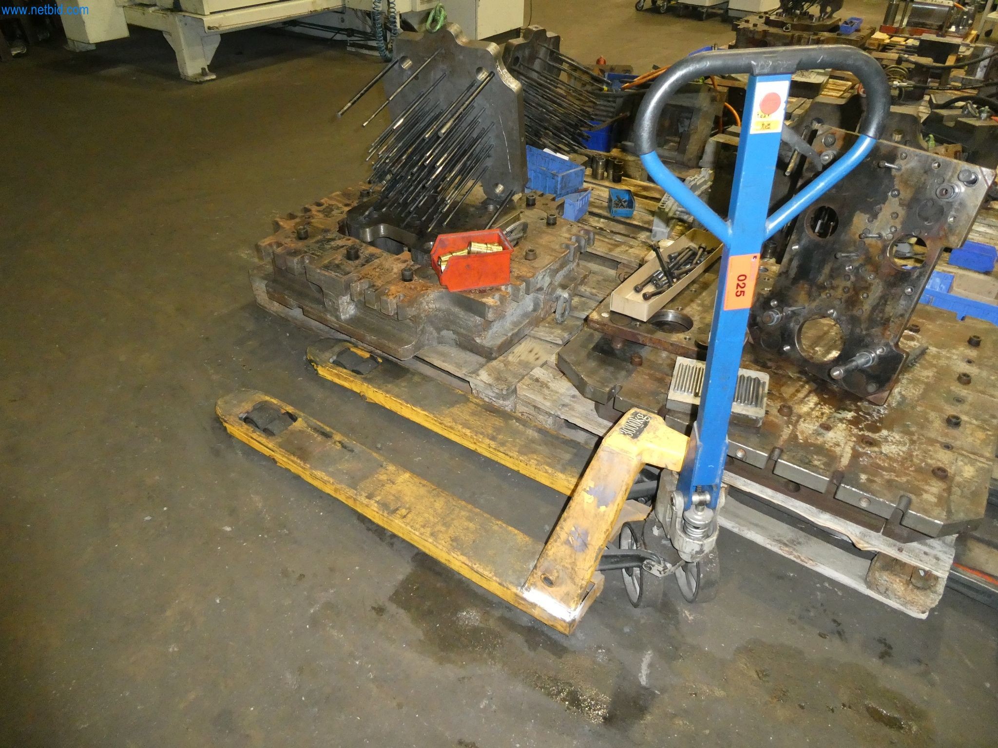Hubwagen (spätere Freigabe 30.10.2026) Quipo